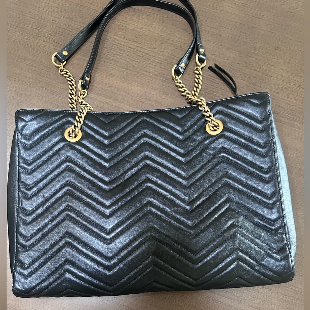 Medium Matelassé GG Marmont Chain Tote. Authentic. Black w/ gold hardware. - Picture 3 of 5